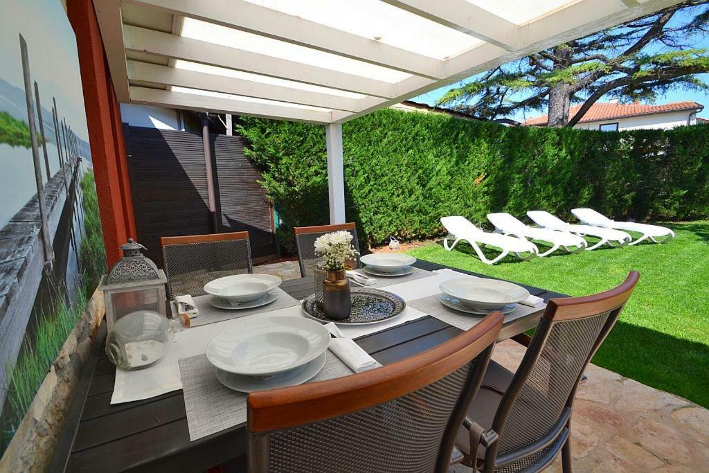 Villa Giardin Novigrad Istria エクステリア 写真